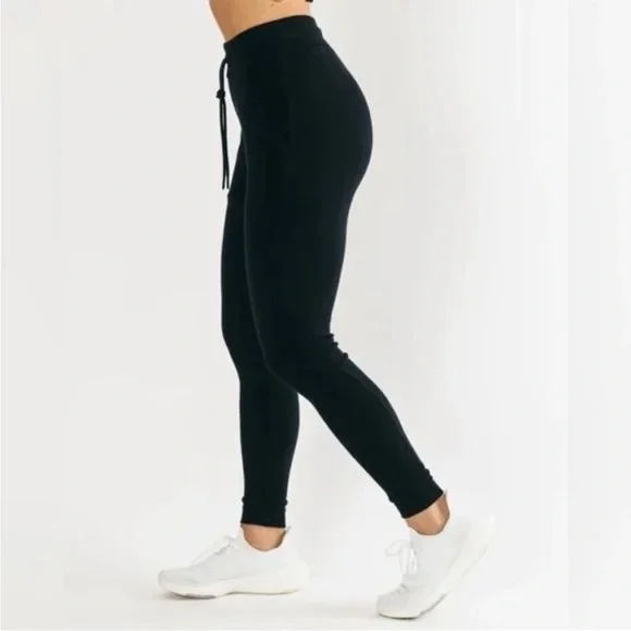 Alphalete Identity Jogger Black Small - Picture 3 of 14
